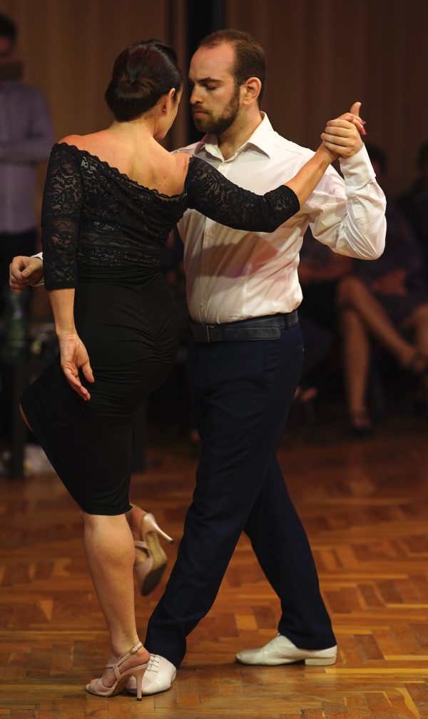 Argentin Tangó az ölelések tánca